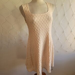 Bisou Bisou Y2K Sleeveless Shift Dress • Light Pink • Textured • Size Large